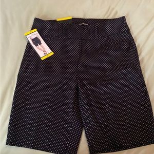 Womens Hilary Radley Pull on Bermuda Shorts